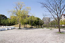 鶴牧東公園